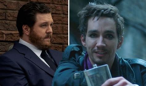 Aug 05, 2020 · it didn't take long for klaus hargreeves to become a fan favorite on the umbrella academy, thanks mostly in part to robert sheehan. The Umbrella Academy: Robert Sheehan was 'willing to go ...