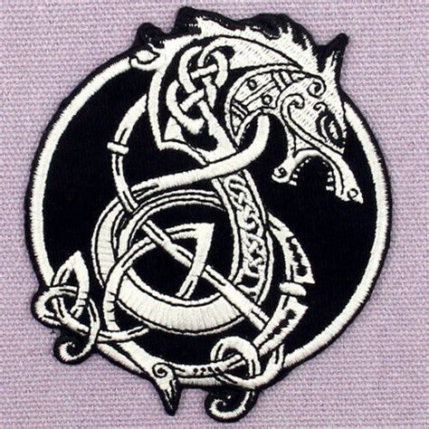 Vikings Berserk Wolf Patch Embroidered Patches Iron Sew On Badges