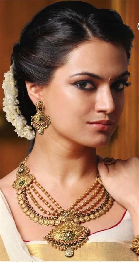 20 Ideas Of Indian Bridal Long Hairstyles