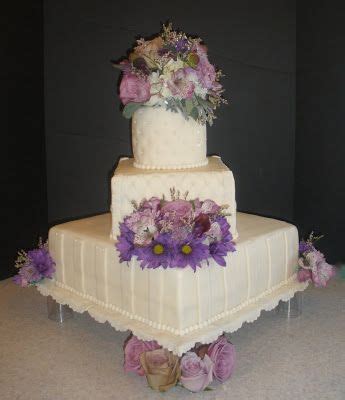 Jun 22, 2021 · the arvada shooting happened almost three months to the day of when a gunman opened fire in a boulder king soopers and killed 10 employees, shoppers and boulder police officer eric talley. King Soopers wedding cake | Wedding cake prices, Wedding ...