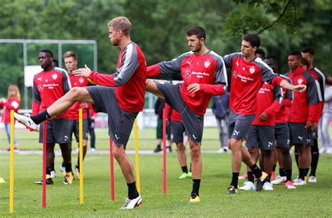 Vfb stuttgart's daniel didavi renounces #10 to make way for signing messi (twitter.com). VfB Stuttgart: Abstieg? Was Wettanbieter dem VfB zutrauen ...