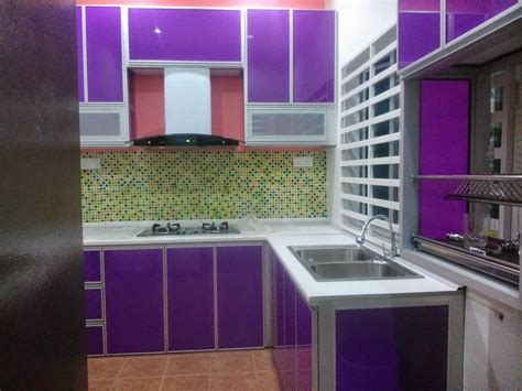Dapur ungu sederhana, dapur warna hijau, dapur minimalis, dapur warna biru, dapur warna pink, dapur cantik, harga kitchen set warna ungu, dapur merah, minimalist kitchen design with purple shades all about. Kabinet Dapur Warna Ungu | Desainrumahid.com