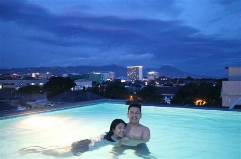 8 Hotel Di Bandung Dengan Kolam Renang Rooftop