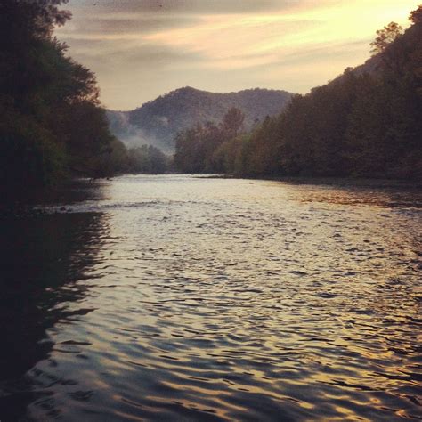 Guyandotte River In Logan Wv West Virginia Mountains West Virginia