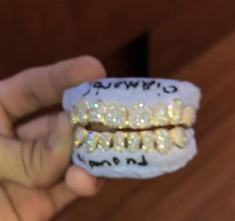 Their main use in modern times is as a status symbol. Diamonds Grillz gold teeth for Sale in Miami, FL - OfferUp in 2020 | Diamond grillz, Gold teeth ...