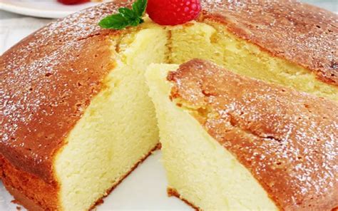 Gâteau au yaourt ultra moelleux et facile Toutes Recettes