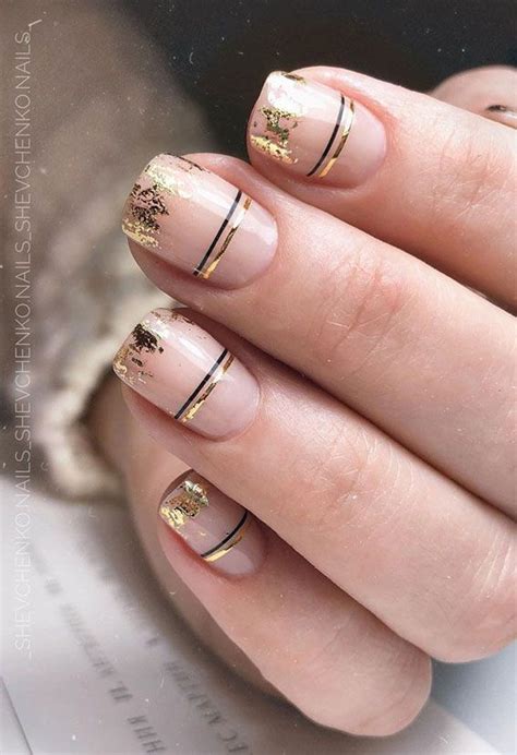 32 Gorgeous Nail Art Designs Gold Leaf And Lines Line Nail Art Silver Nail Designs Trendy