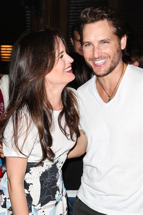 Elizabeth Reaser Posed With Peter Facinelli At The Breaking Dawn Part