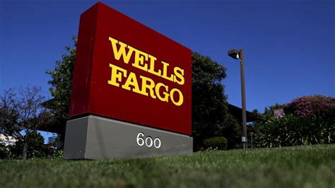 Wells Fargo Agrees To Pay 1 Billion To Settle Over Loan Abuses