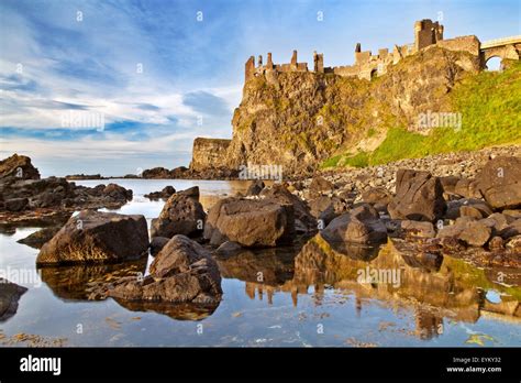 Dunluce Castle House Of Greyjoy Game Of Thrones Stock Photo Alamy