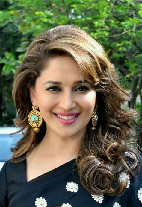 Get Beautiful Face Most Beautiful Indian Actress Madhuri Dixit