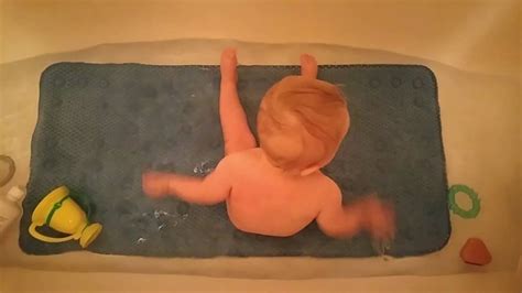 Baby Splashing Bath Time Fun Youtube