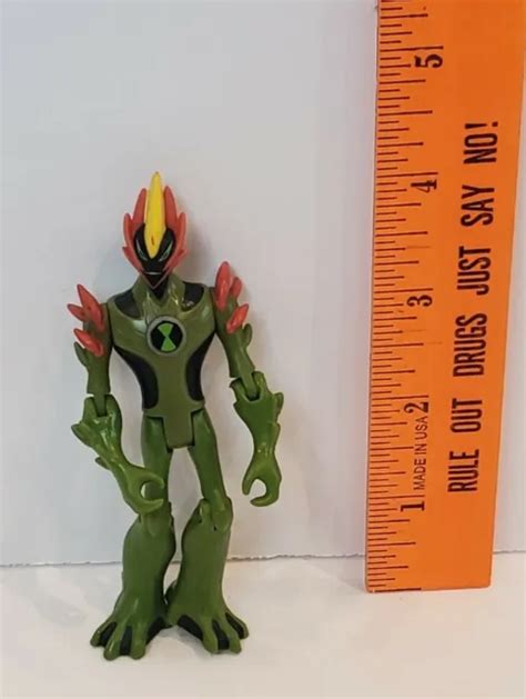 Cartoon Network Bandai Ben 10 Alien Force Swampfire Action Figure 4