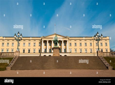 The Royal Palace Building Oslo Norway Stock Photo Alamy