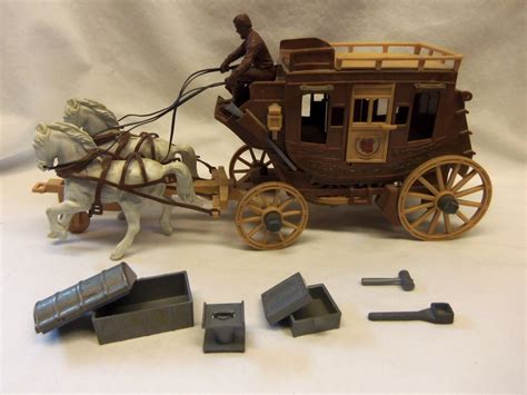Vintage Roy Rogers Stagecoach~~~parts Or Repair Antique Price Guide