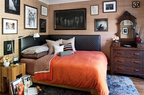 Does your living room need some decor to go with your obligatory sofa and tv? 12 Creative & Inspiring Ways To Put Your Bedroom Corner ...