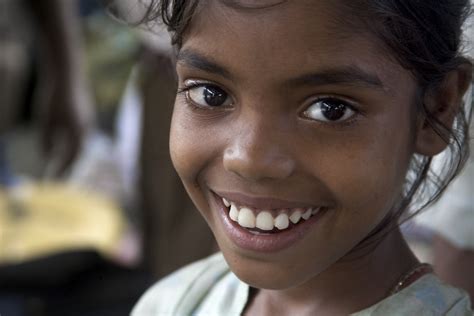 Fileindia Delhi Smiling Girls 4698 Wikimedia Commons