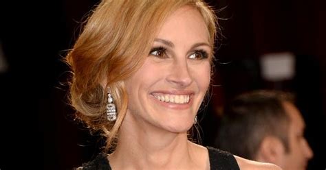 Julia Roberts Opens Up About Her Half Sisters Death
