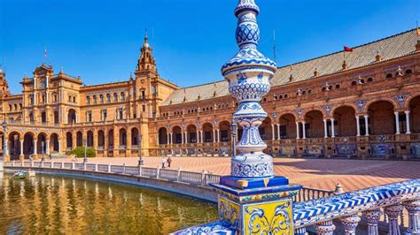 La Plaza De España De Sevilla El Segundo Lugar Más Espectacular Del Mundo