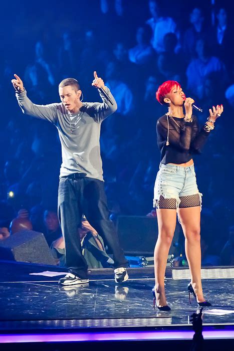 rihanna and eminem on stage together flow and style celebrity forum