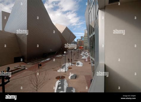 Denver Art Museum Residences Denver United States Architect Daniel
