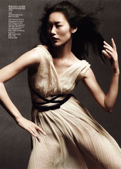 Liu Wen Sui He Ming Xi For Vogue China May 2012 3 High Fashion