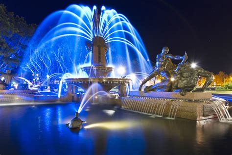 30 Most Creative Amazing Fountains Around The World
