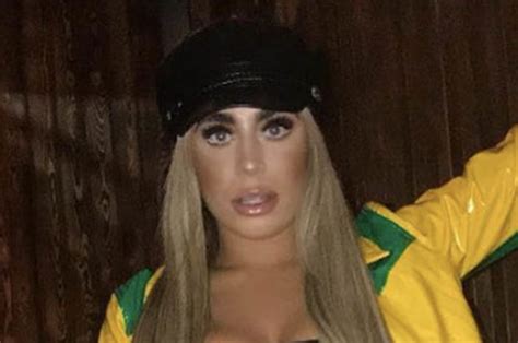 love island s katie salmon flaunts curves in sexy instagram snap daily star