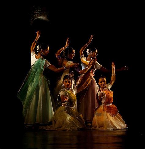 Kathak Music And Drama Dance Of India Indian Classical Dancer Indian Dance