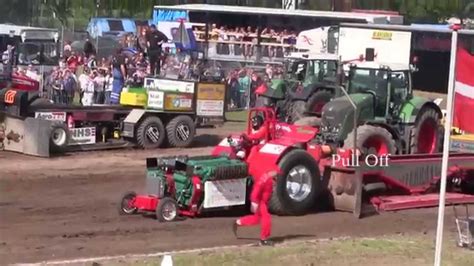 4500kg Modified 2nd Dm Tractor Pulling Youtube