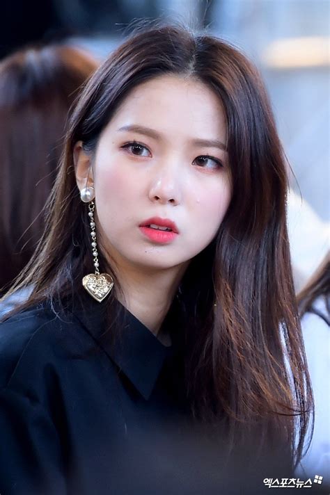 #clc #clc lockscreen #clc lockscreens #clc edit #clc edits #clc wallpaper #clc wallpapers #crystal clear #yeeun #yeeun clc #clc yeeun #yubin #clc yujin #yujin clc. Pin on Yujin