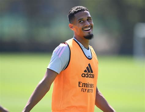 Afcstuff On Twitter All Smiles For William Saliba In Arsenal Training Today 😍 Afc