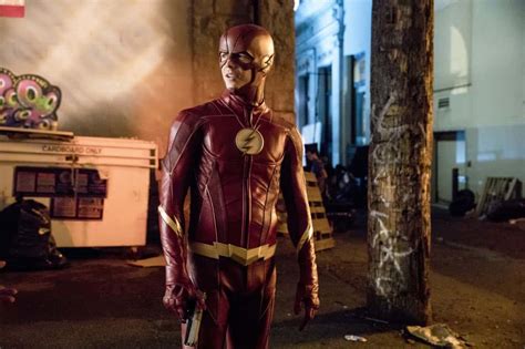 the flash season 4 episode 4 photos elongated journey into night seat42f