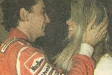 Adriane Galisteu Homenageia Ayrton Senna 27 Anos Após Morte Do Piloto