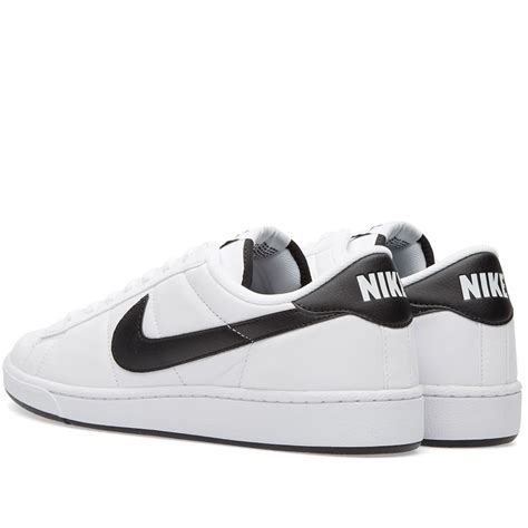 Nike Tennis Classic White And Black