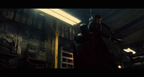 60 Screenshots From The Final Batman V Superman Trailer