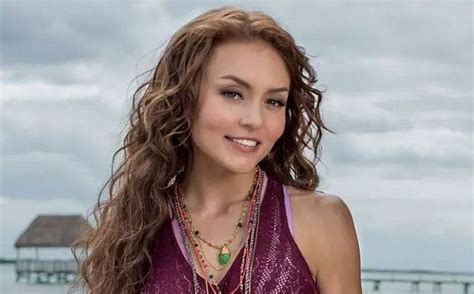Angelique boyer (ast) media in category angelique boyer. Angelique Boyer posa en bikini y preocupa a sus seguidores