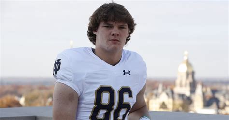 Four Star Tight End Cooper Flanagan Signs With Notre Dame