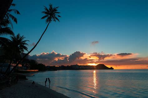 Tumon Bay Sunsetperfect Place To Unwind Places To Visit Sunset