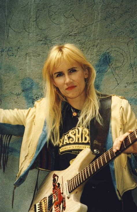 Interview Classics Jennifer Batten 1992 Amazonade