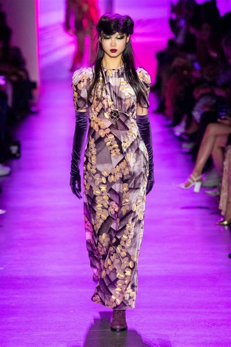 anna sui fall 2020 ready to wear collection runway looks beauty models and reviews