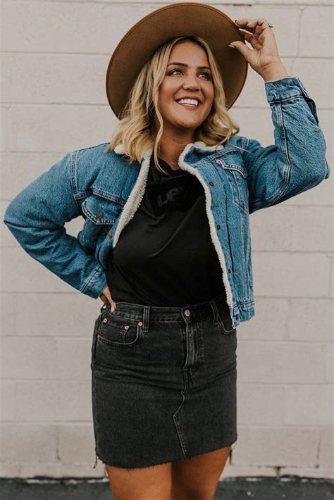 Depending on how long you were together, it's safe to say that your boyfriend gave you a few gifts. Levi's Ex-Boyfriend Sherpa Trucker Jacket | Autumn jacket women, Fall outerwear women, Trucker ...