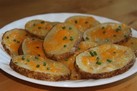 Repeat until all potatoes and onion are used. Recipes Plus More: Cheesy Baked Potato Slices