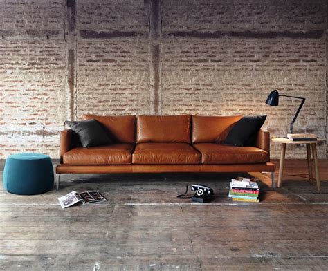Just Chill And Be Relax On Luxury Leather Sofa