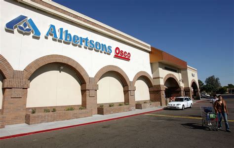 Albertsons Worker Claims Chain Is Responsible For Death Of Her Baby