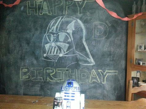 Star Wars Happy Birthday On Chalkboard Wall Dessin