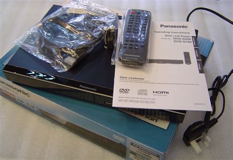 Panasonic Dvd S700 Genuine Multi All Regions Dvd Player Hdmi Cable Incl