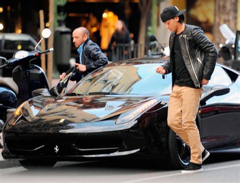 Mesut Ozil Fined For Double Parking His Ferrari 458 Autoevolution