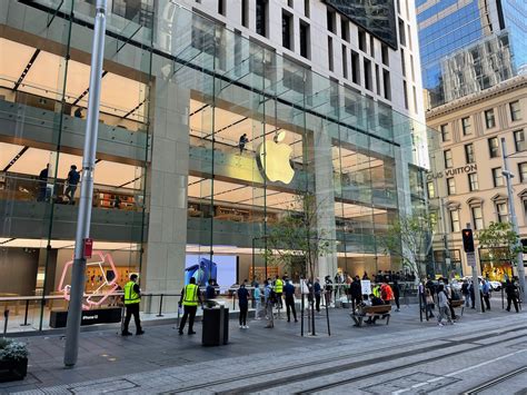 Apples Flagship Sydney Store Will Reopen On May 28 After A Four Month