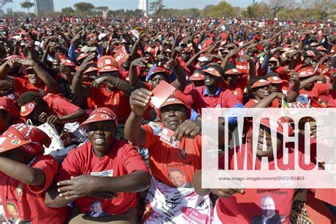 Mdc Election Rally Harare Zimbabwe July 29 Mdc Supporters During A Rally On July 29 2013 In